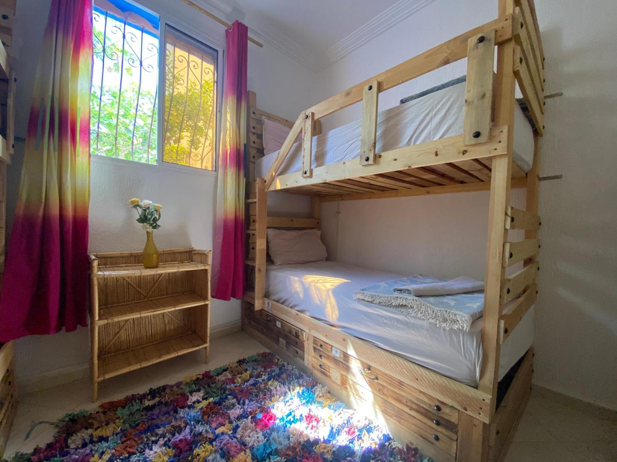 Hotel Red Carpet Surf Camp Sea, Mountain & Garden Escape à Tamraght Extérieur photo